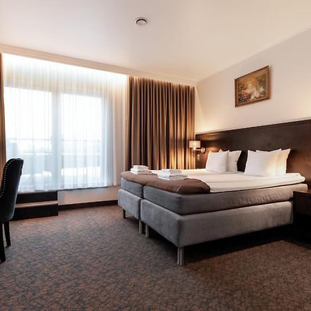 Adoryal Hotell 塔林 外观 照片