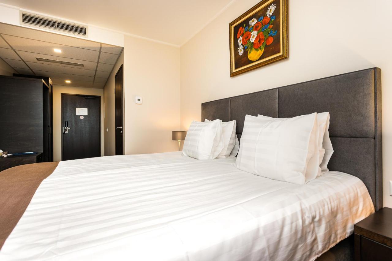 Adoryal Hotell 塔林 外观 照片