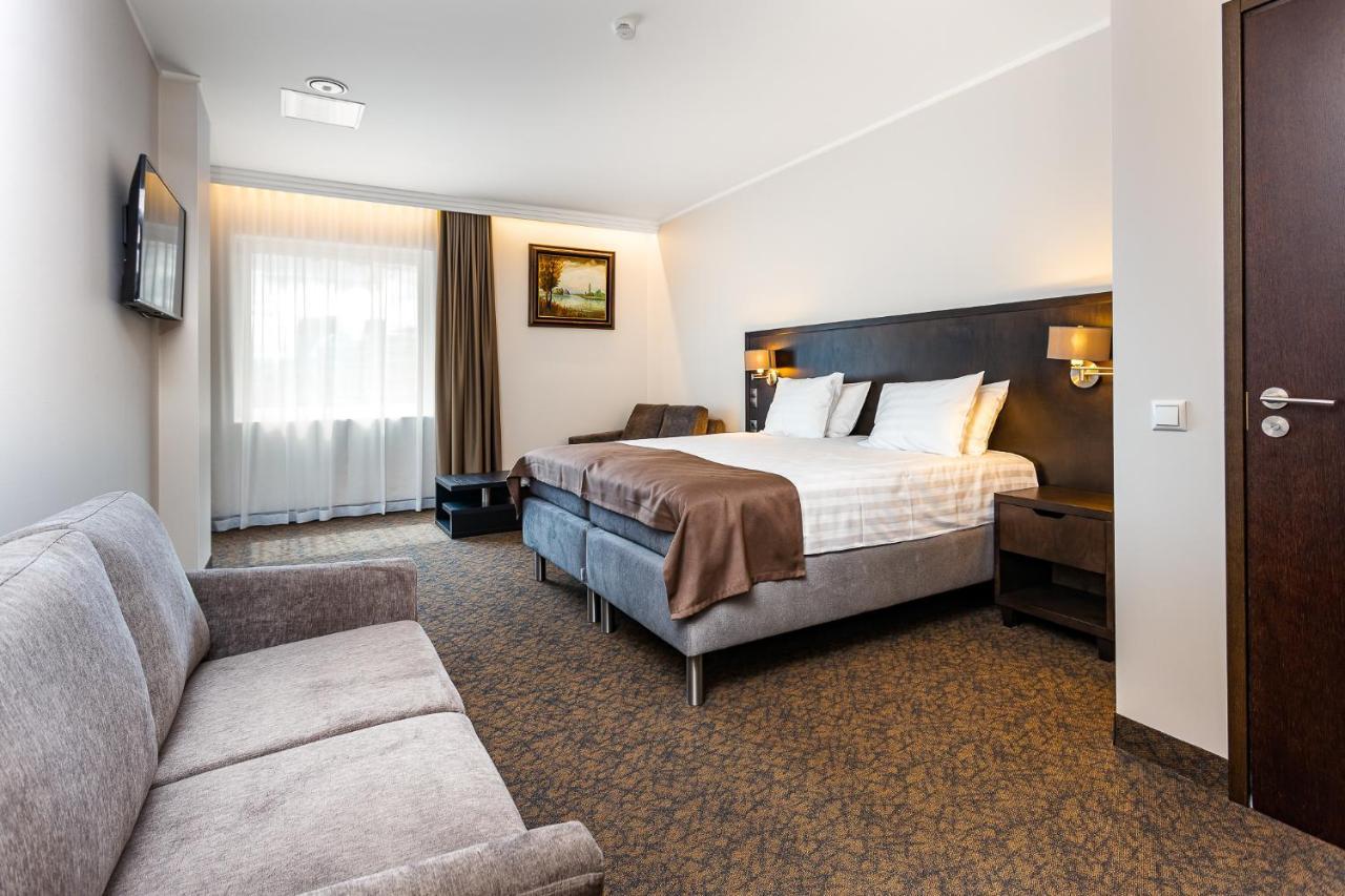 Adoryal Hotell 塔林 外观 照片