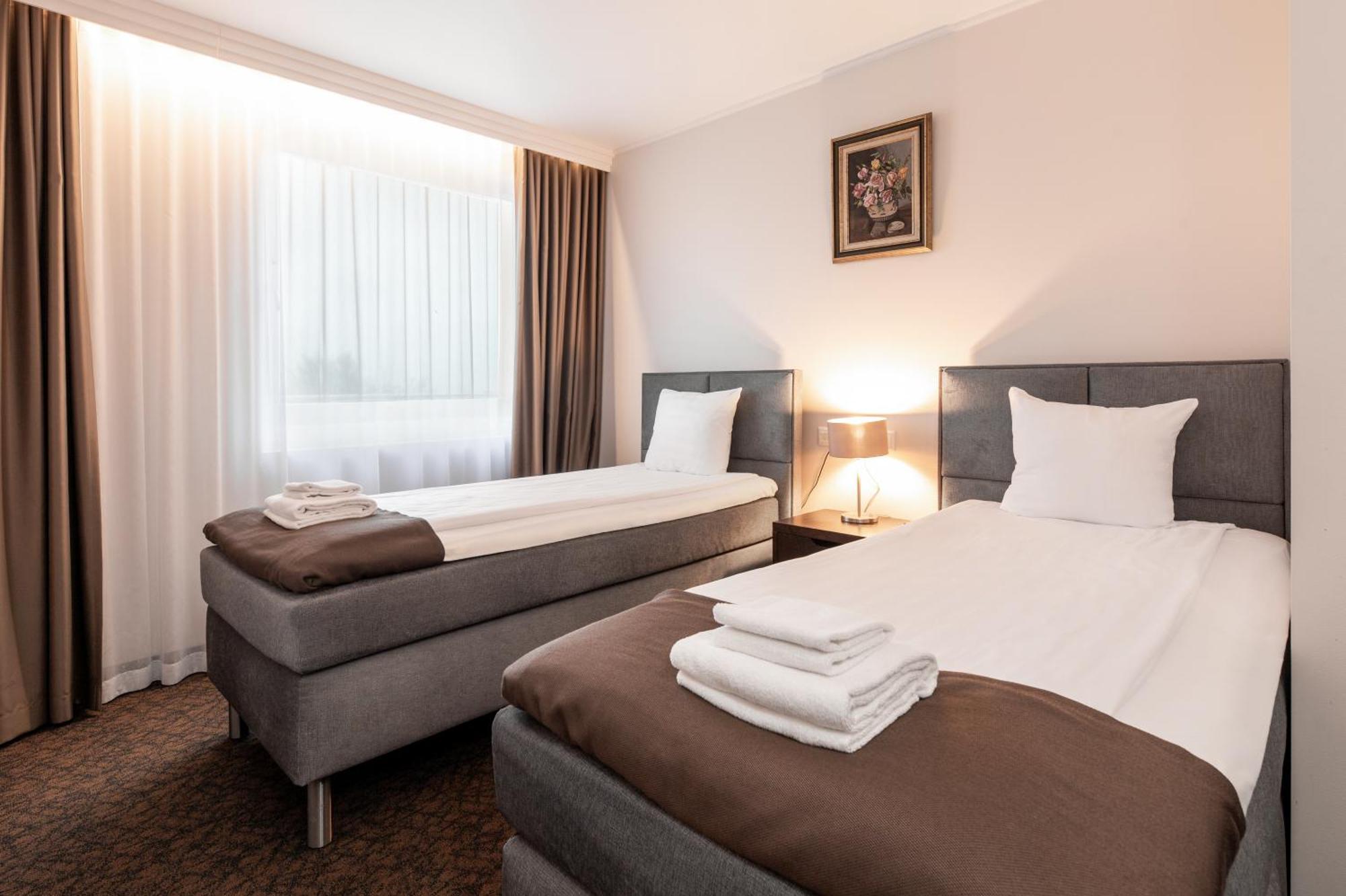 Adoryal Hotell 塔林 外观 照片